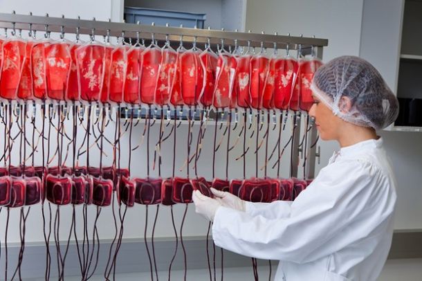 artificial blood being created in the laboratory that mimics conditions similar to human body
